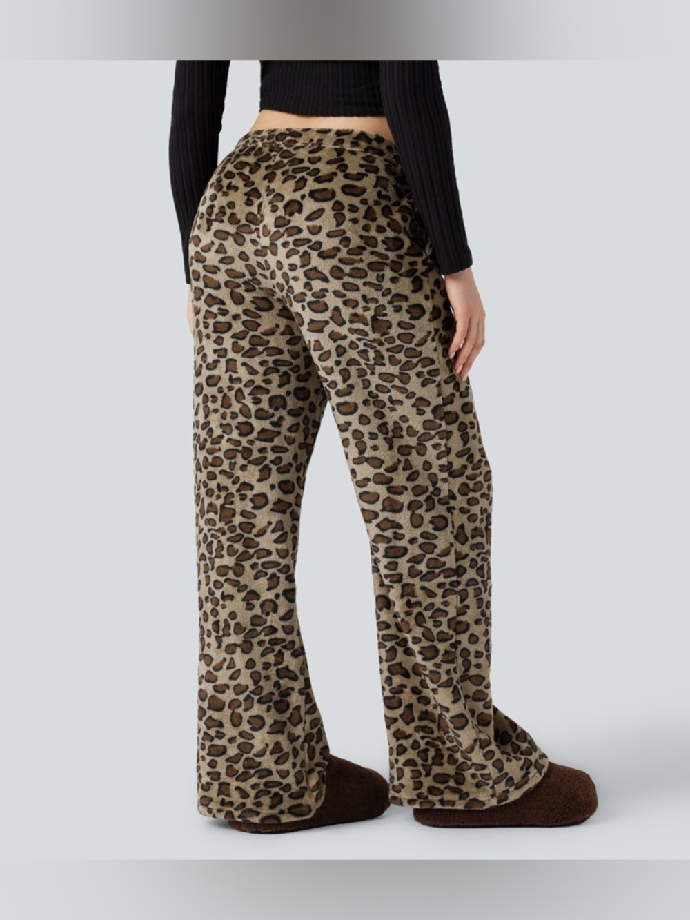 HALARA Mid Rise Leopard Print Fleece Baggy Pants Drawstring Pockets Medium NWT - Picture 2 of 5
